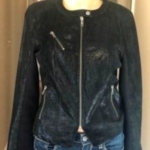 XS, fitted Black Halogen Brand 100% Leather Jacket with zipper details.